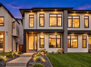 228 S 33rd Ave NE, Calgary, AB T2E2H6