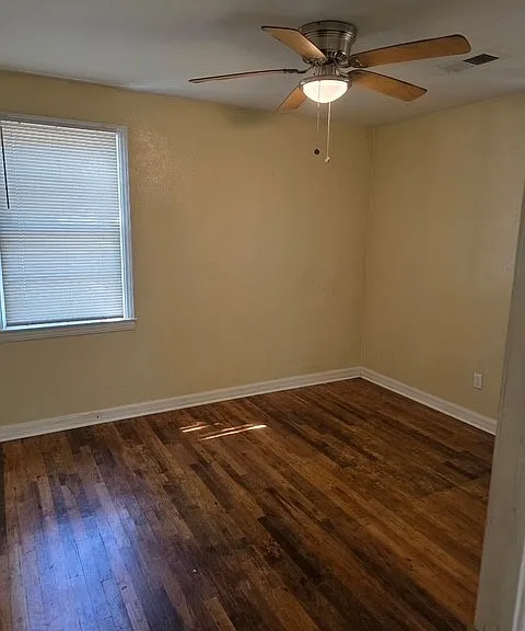 2443 S Lumpkin Rd — Photo 2