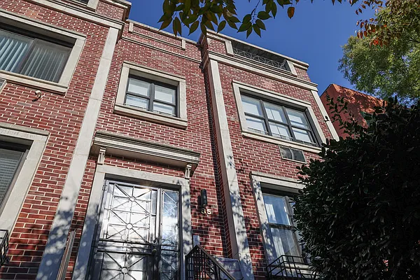 Rented by Brick&Mortar | media 25