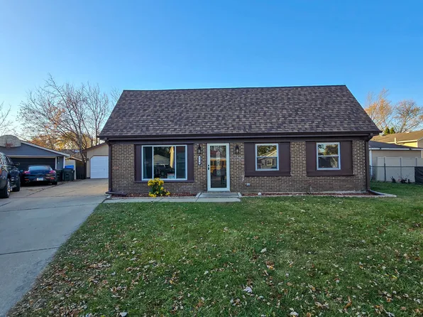 728 Hawthorne Ct, Bolingbrook, IL 60440