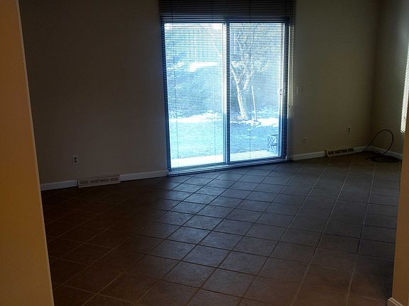 5th image of 5587 Sand Ct #42