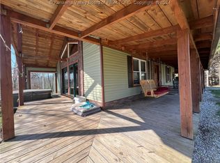 2822 Bowles Ridge Rd, Liberty, WV 25124
