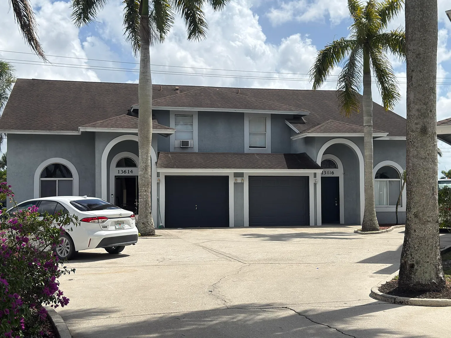 5 bed, 2.5 bath, 2211 sqft, $4,000 — Photo 1