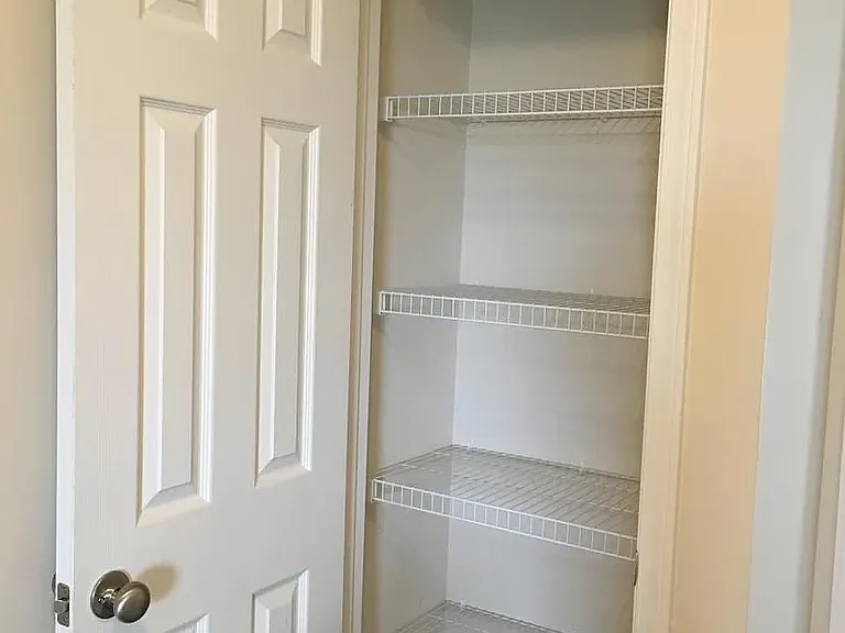533 Claire Pl #533 — Photo 11