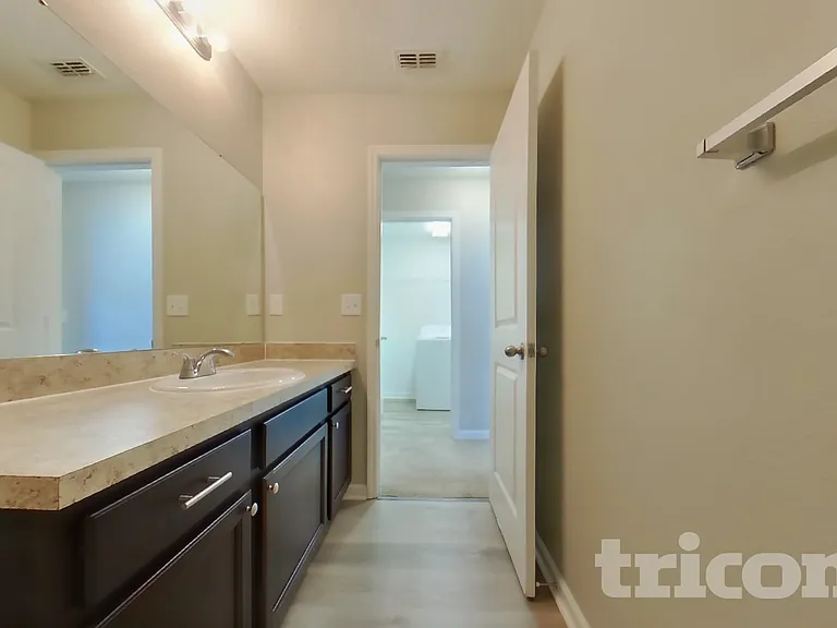 15619 Merlin Ave — Photo 13