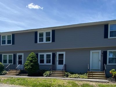 270 Sunderland Rd APT 11, Worcester, MA, 01604