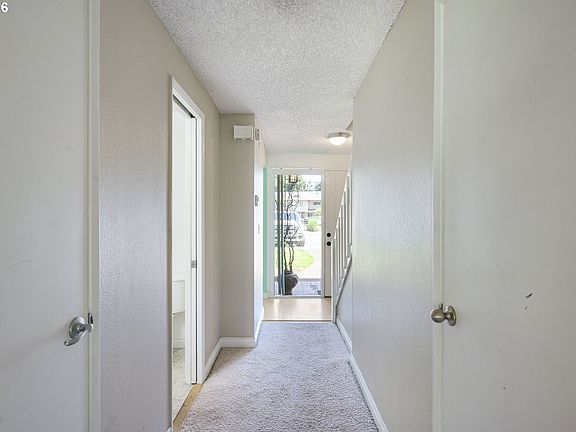 4th image of 13600 NE 18th St APT 26