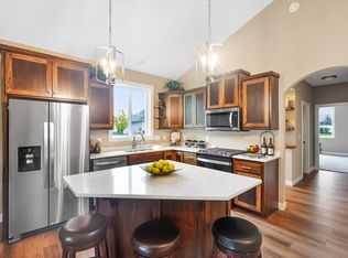 1129 115th Cir NE, Blaine, MN 55434