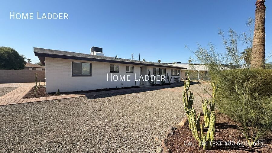 1st image of 842 N Las Palmas Dr