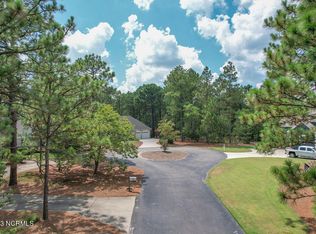 2 Riverside Ct, Pinehurst, NC 28374