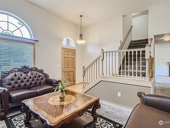 3rd image of 7714 74th Drive NE
