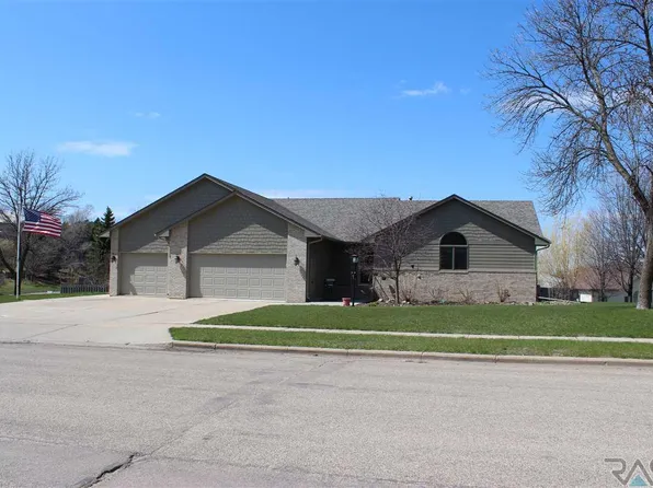 4713 S Yellowstone Ln, Sioux Falls, SD 57105