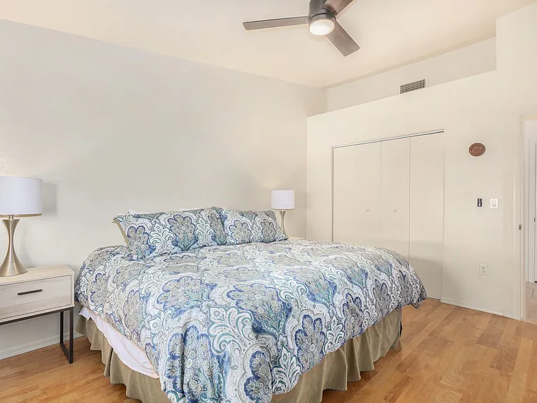 220 N 22nd Pl #1109 — Photo 16
