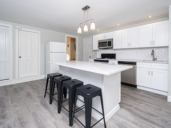5th image of 88 14th St #10448790