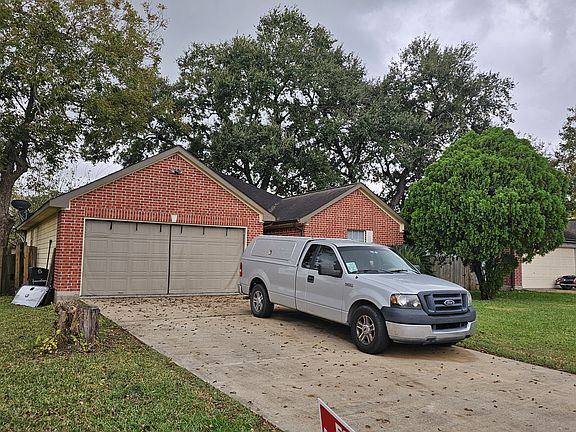 2nd image of 2034 Estate Dr