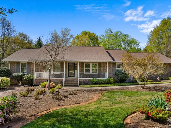 205 Holly Creek Dr, Anderson, SC 29621