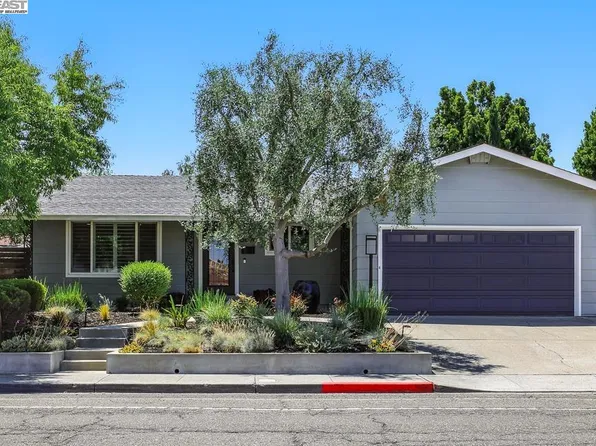 3676 Vineyard Ave, Pleasanton, CA 94566