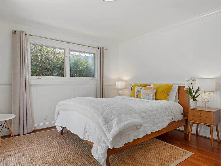 2290 Golden Gate Ave — Photo 11