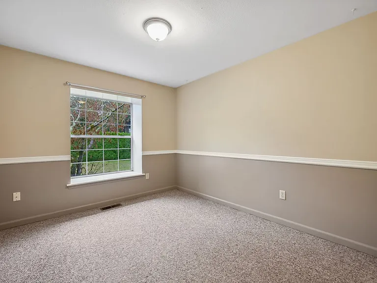 1012 Irving St SW — Photo 20
