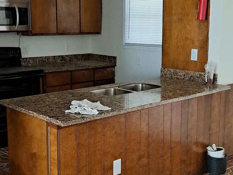 5513 Hadrian Ct — Photo 15