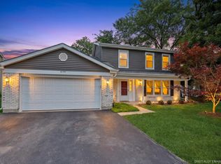 6155 Ivy Dr, Lisle, IL 60532
