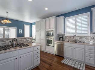 7415 Winter Berry Ln, Castle Pines, CO 80108