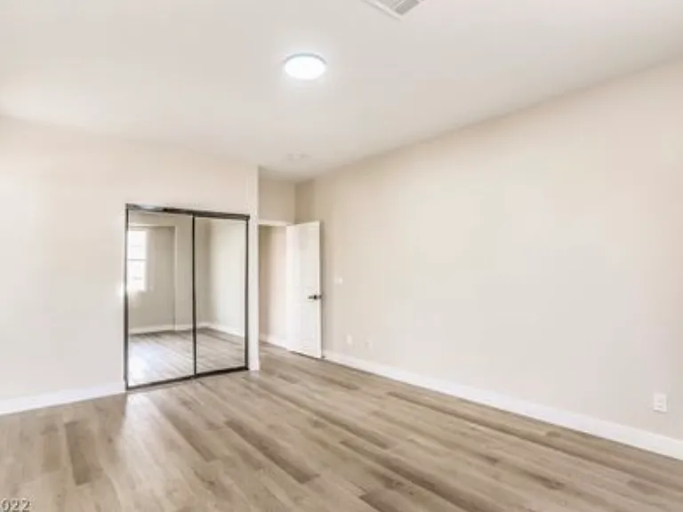 9101 Kings Town Ave — Photo 14
