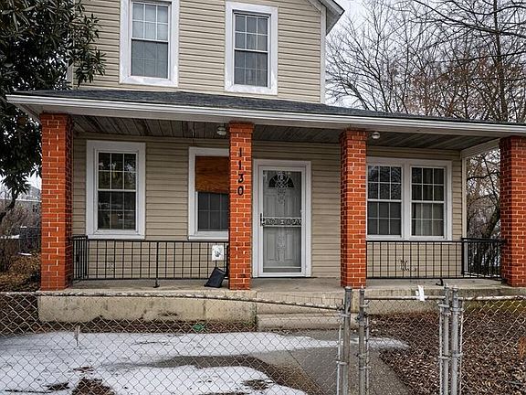 5th image of 1130 47th Pl NE