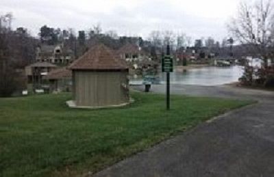 4th image of 102 Otter Ln