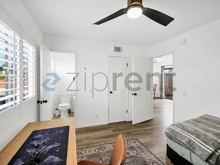 10444 Canoga Ave #40 — Photo 15