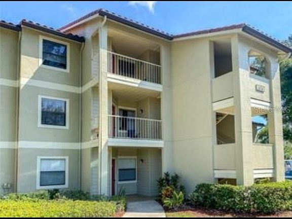 5th image of 3038 Parkway Blvd APT 303