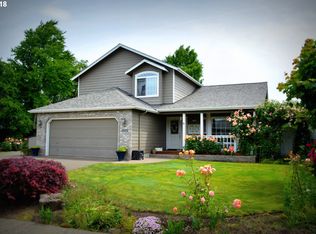 1699 Victorian Way, Eugene, OR 97401