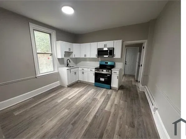 106 N 9th St, Darby, PA