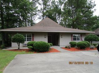 20 Parkplace Dr, Manning, SC 29102