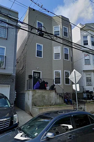 318 W Runyon St #0 Photo 1