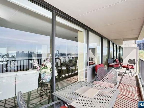 5th image of 3 Horizon Rd APT 815