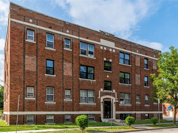 74 Ellis St W #12, Windsor, ON N8X 1A9