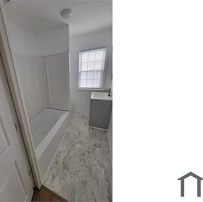 607 Washington St — Photo 15