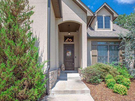 4th image of 568 Cross Timbers Blvd