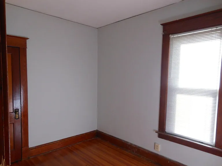 692 Myrtle Ave #1 — Photo 3