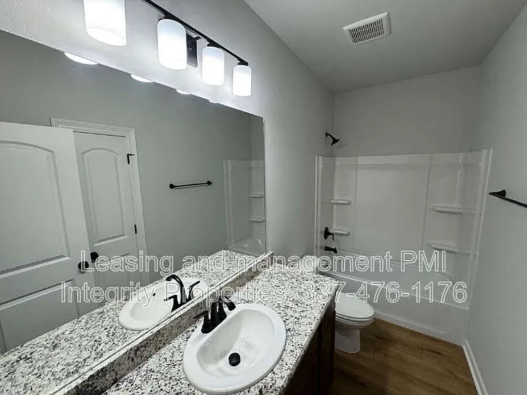 114 Betrillo Ct — Photo 13