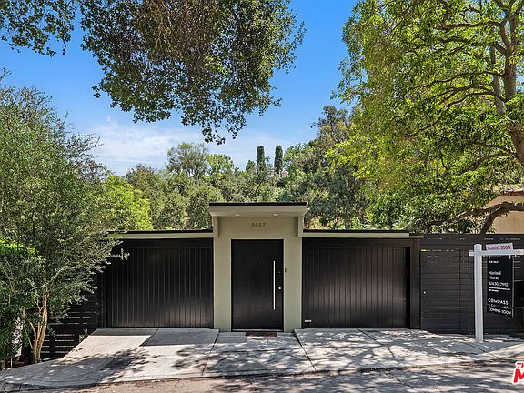 2nd image of 8867 Hollywood Hills Rd