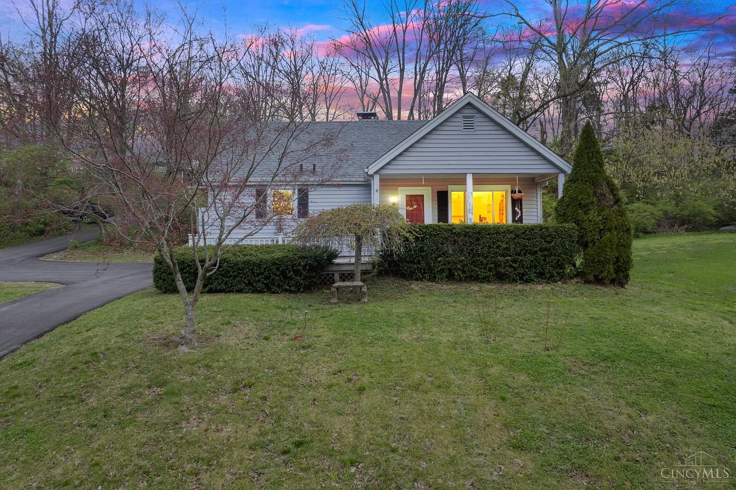 7734 Forest Rd photo 1