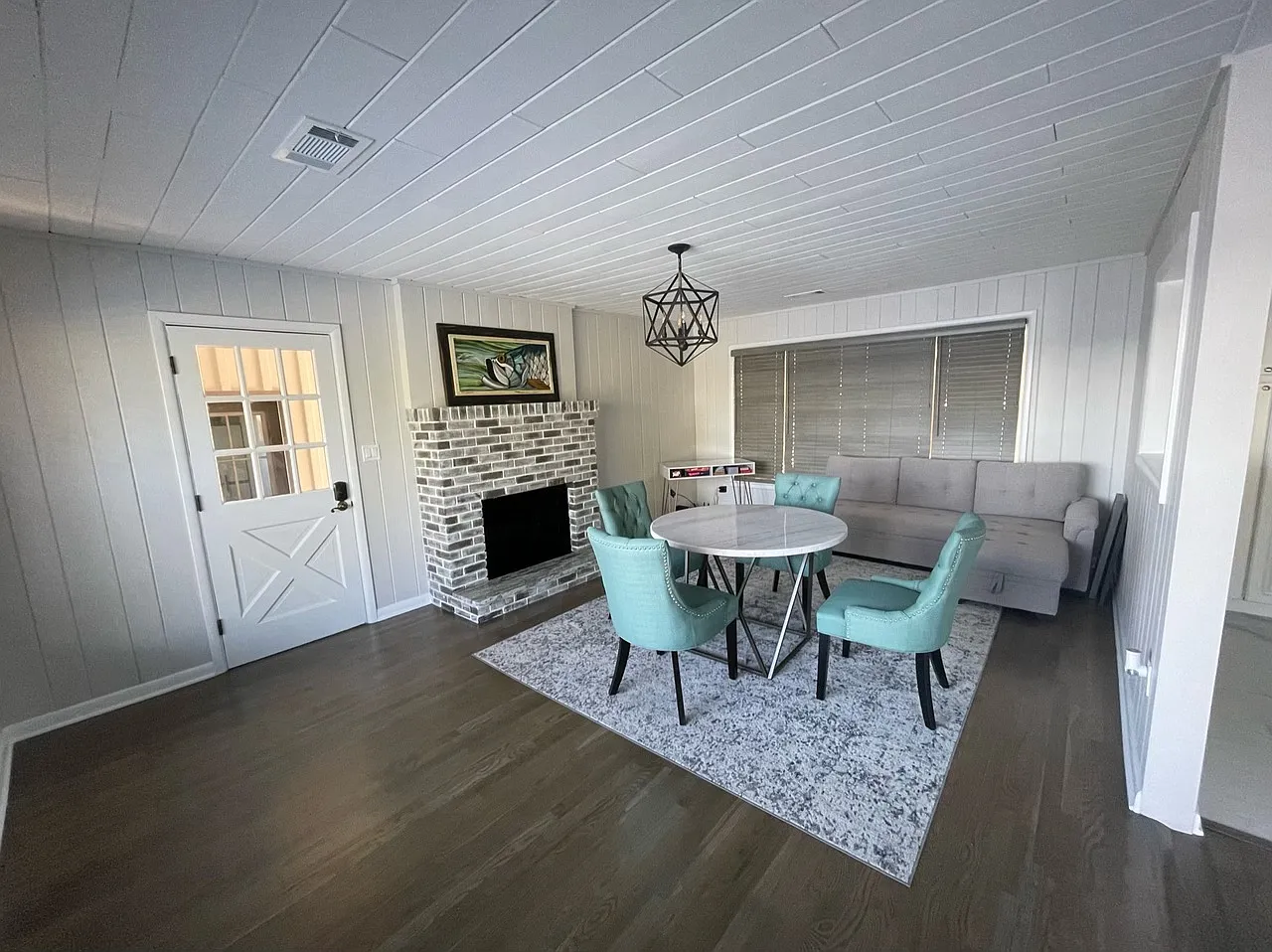 3/2 Lakefront Home, $2,500/month! — Photo 2