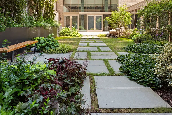 Rented by Villa Spaces Inc. | media 33