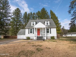 49 New Shaker Rd, Albany, NY 12205