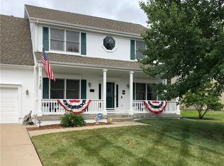 1120 SE Bordner Dr, Lees Summit, MO 64081