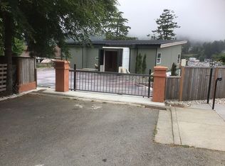 290 Johnson Ln, Brookings, OR 97415