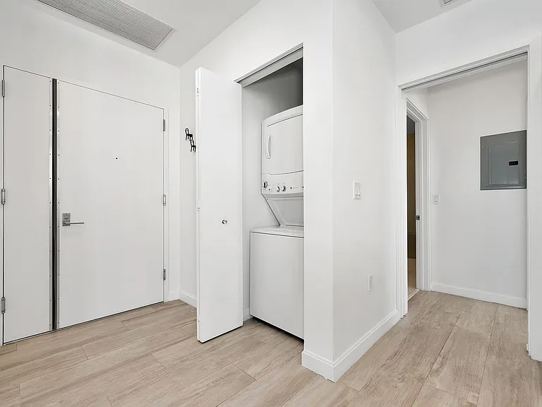 55 SW 9th St #4208 — Photo 9