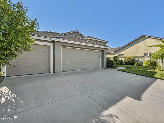 3rd image of 9785 Frankwood Dr